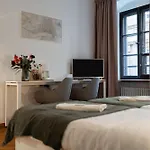 Apartment Old Town Concierge Muzeum Warszawy Warsaw