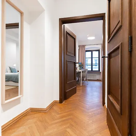 Old Town Concierge Muzeum Warszawy