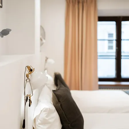 Old Town Concierge Muzeum Warszawy * Varsovia