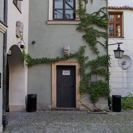 Old Town Concierge Muzeum Warszawy アパート *
